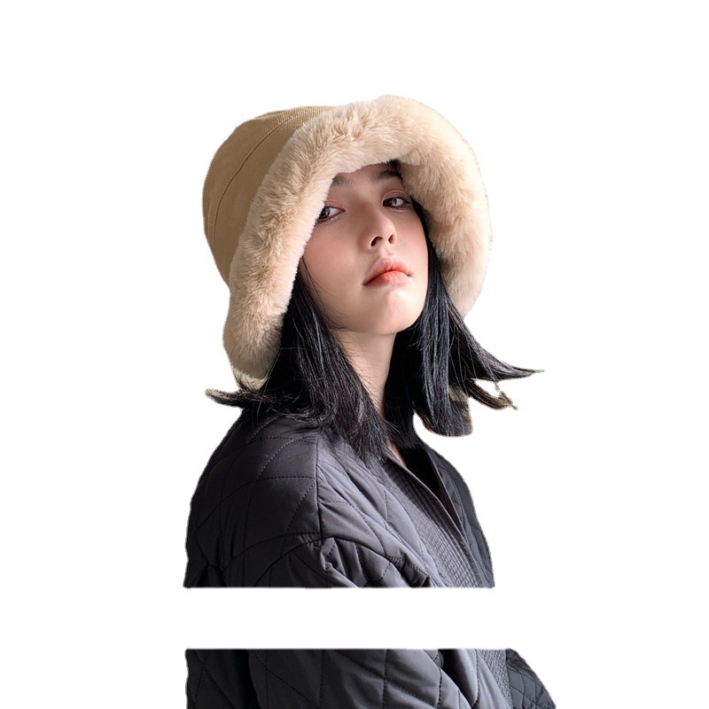 Topi Bucket / Fisherman Wanita Bahan Plush Gaya Jepang / Korea Untuk Musim Gugur / Dingin