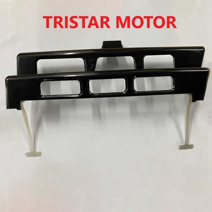 Tutup Derek Towing bumper depan Mercedes Benz W124 A1248800105