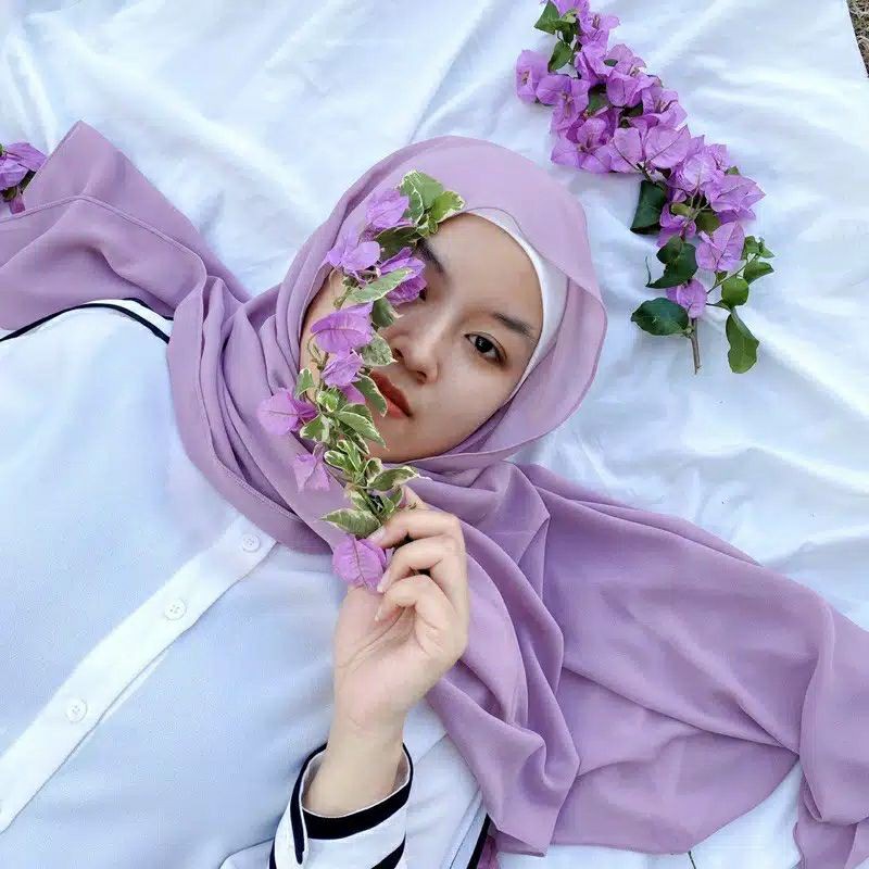 Jilbab bahan premium Ceruty Babydoll soft lilac 170x75 hijab polos Murah TERLARIS mudah dibentuk