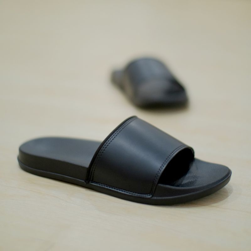 PROMO 7.7 MURAH Sandal Slide Selop Slop Full Hitam Bayar Dirumah