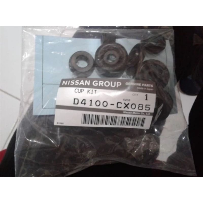 Seal rem belakang Nissan Grand Livina Cup kit L10 L11 original