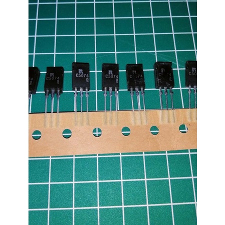 Car  ECU Transistor  2SC5074 DIP-3  C5074 5074 TO 220 Terlaris