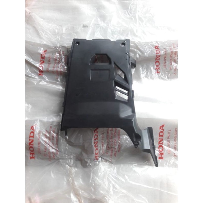 cover Dek kolong vario 125/150 new