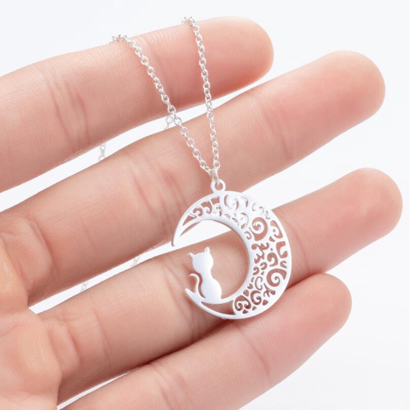 Kalung Rantai Bahan stainless steel Desain Kucing Bulan Sabit origami hollow Gaya Jepang Korea Untuk Wanita