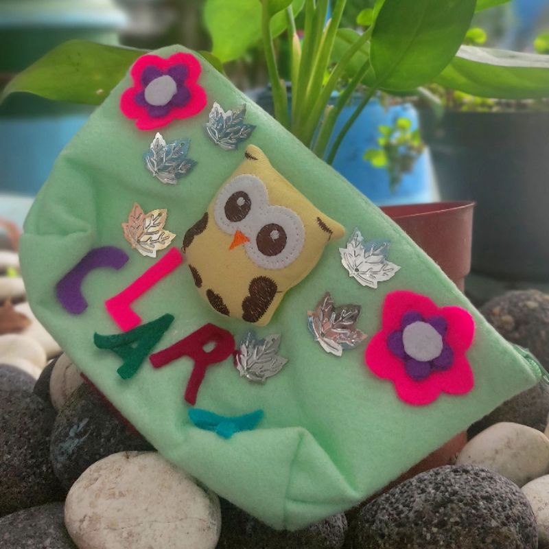 

Pouch Flanel 1