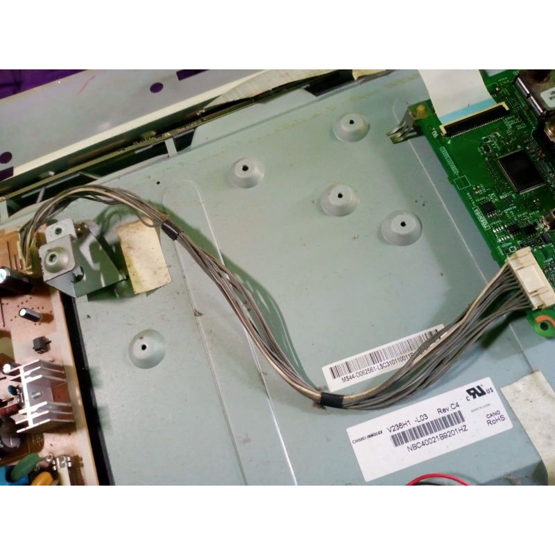 Kabel penghubung PSU ke MB Toshiba 24HV10E2