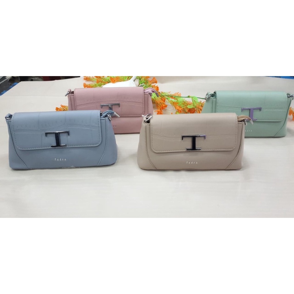 TAS WANITA PEDR0 KW SUPER