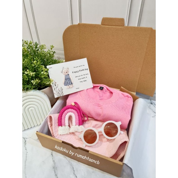 Hadiah kado ulang tahun / hampers anak 4-6 tahun