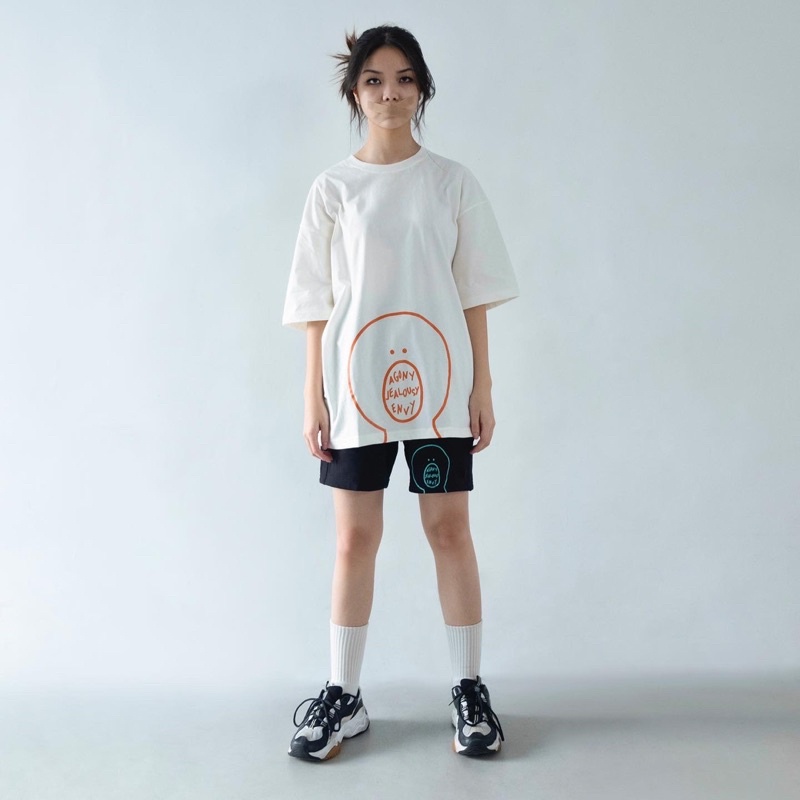 FAITH FADE DYSTOPIA - Lean On Oversized Tee (Broken White)