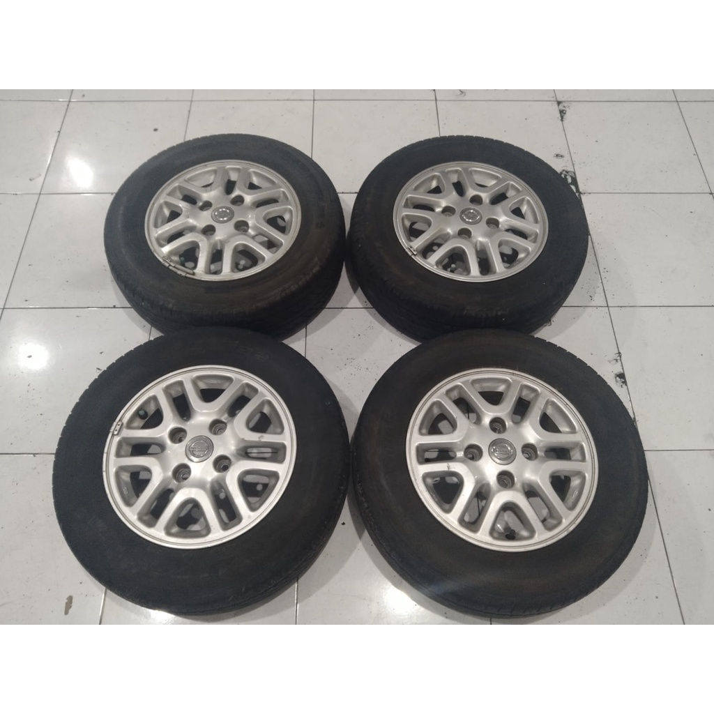 Velg Mobil Bekas Oem Evalia Ring 14x5 pcd 4x114 + Ban Gt 185 70 R14 Cocok Buat Avanza dll