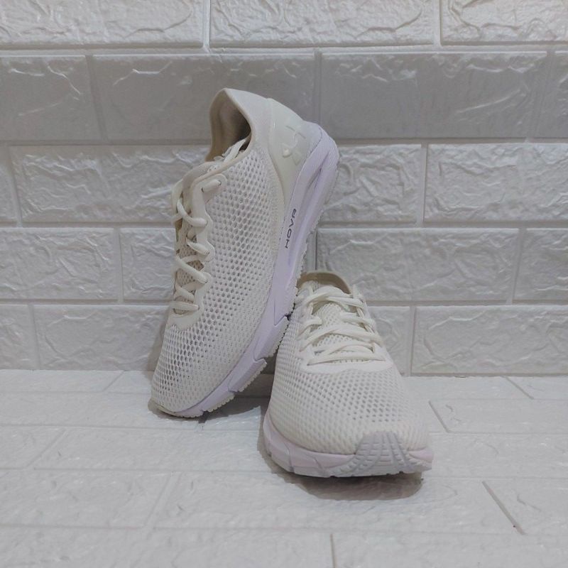 sepatu UA Under Armour Hovr Sonic 4 triple white ori