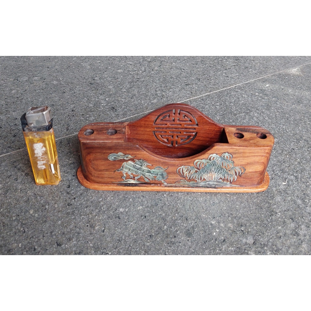 pajangan tempat pena dan memo kayu swanci dengan hiasan kimo china