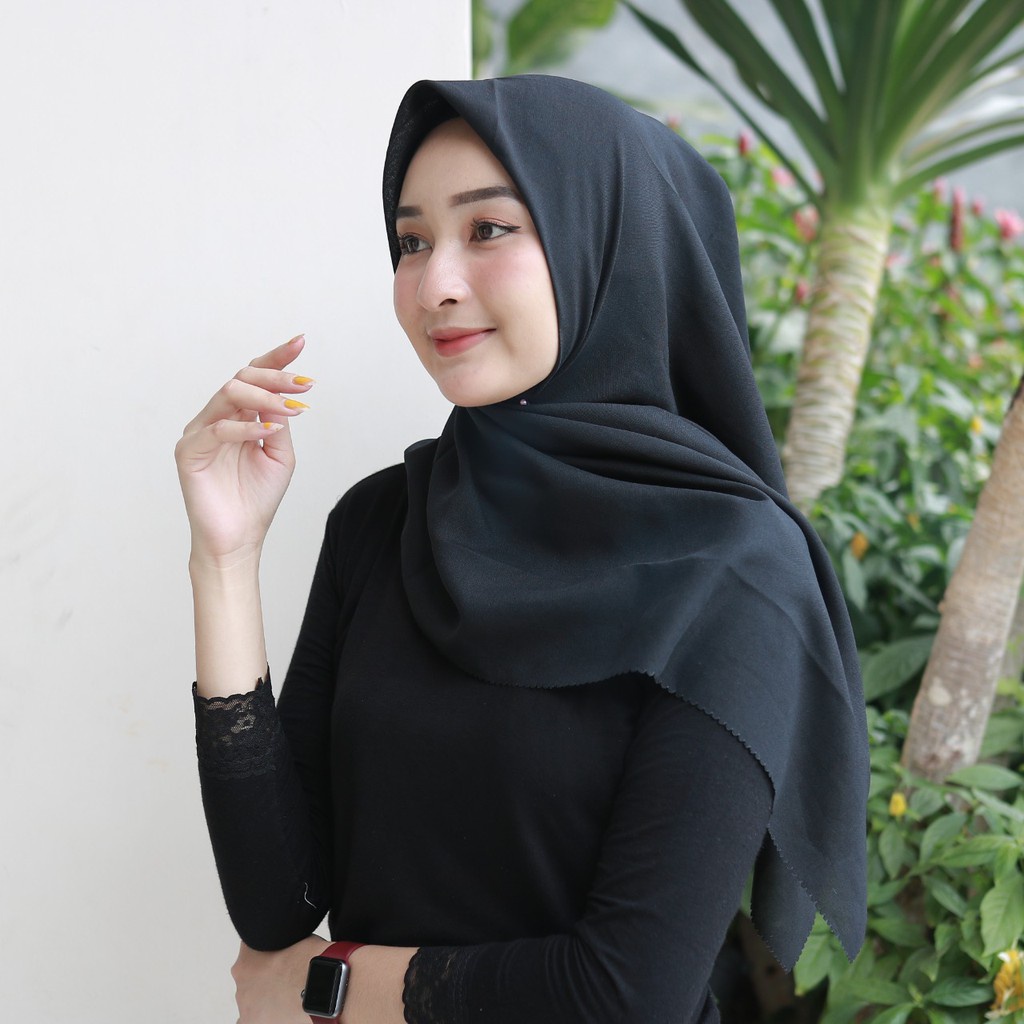 Hijab Paris Premium Laser Cut Kerudung Segi Empat Jilbab Polos
