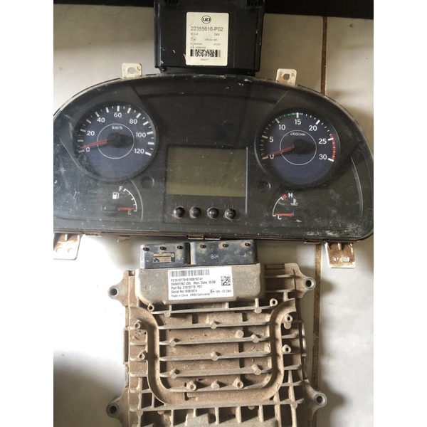 Speedometer dan ECU truk quester