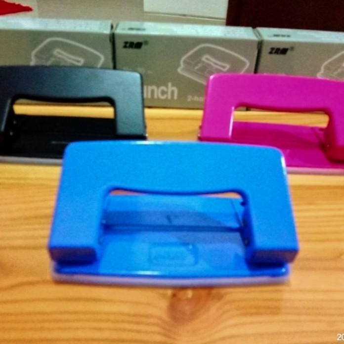 

Produk Unggulan Pembolong Kertas Punch Merk Zrm No 30 Xl (1 Pcs) Hemat