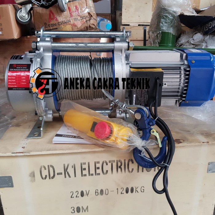 Chain Block Electric Hoist Mini 1200Kg X 30 Meter Nagasaki Japan