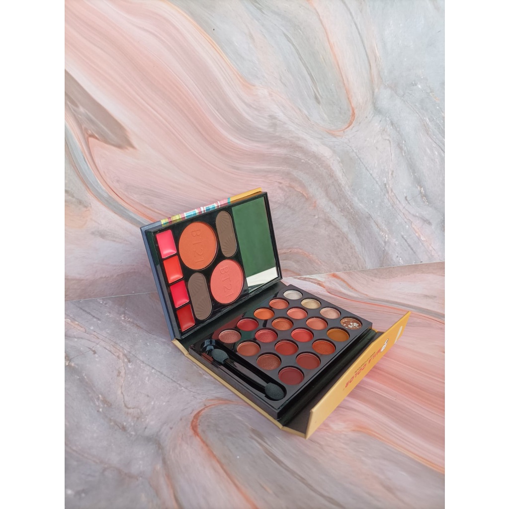 M*LA COLOR Eyeshadow Palette Buku