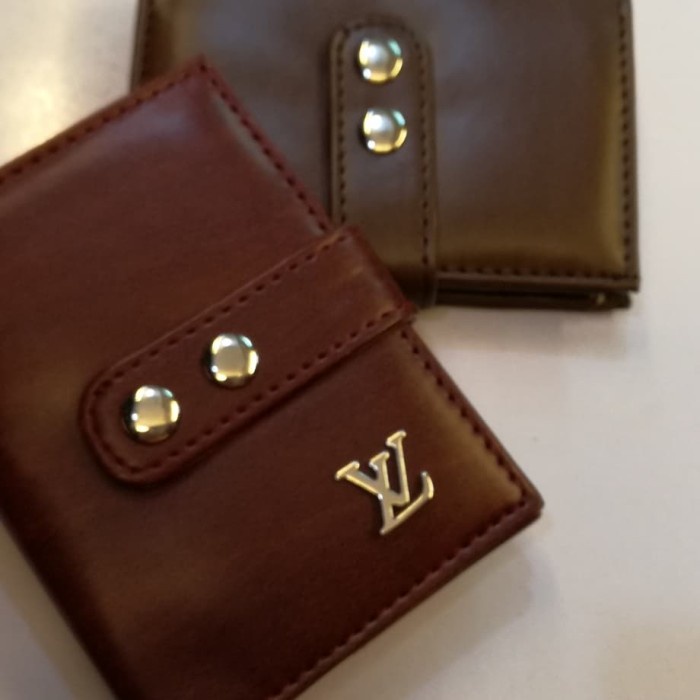 

Namecard Dompet Kartu / Card Holder Kancing Motif Kayu - Lv