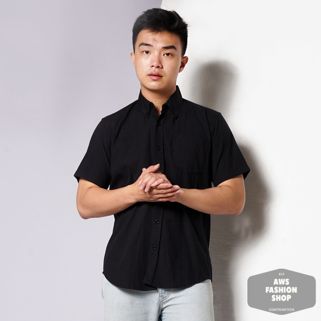 819 Kemeja Pria Lengan Pendek Polos HITAM BLACK Oxford Basic SIMPLE Slimfit Casual Tersedia Ready Sampai Size JUMBO BIG SIZE XXL XXXL