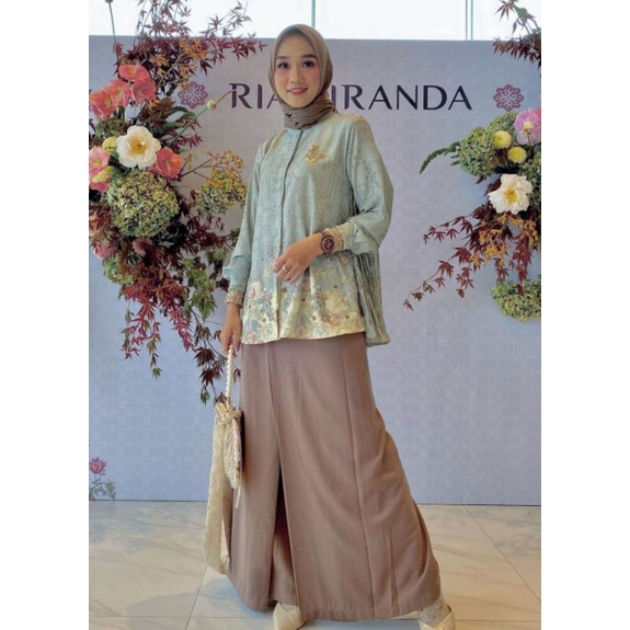 lica top ria miranda