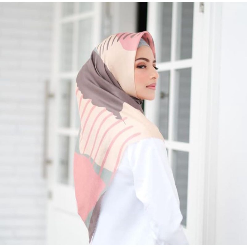 HIJAB MUSLIMAH / JENIAA / JILBAB JUMBO / ZOYA HIJAB SEGI EMPAT / JILBAB MOTIF PREMIUM / KERUDUNG SEG