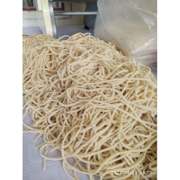 

Mie Mentah