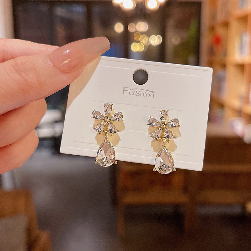 Anting Tusuk Bentuk Bunga Aksen Berlian Imitasi Bahan 925 silver