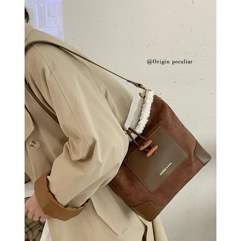 Suhao Musim Gugur dan Musim Dingin Kapasitas Besar Tas Mewah Wanita 2021 Baru Fashion Trendi Retro Buram Tas Ember Semua Pertandingan Tas Messenger