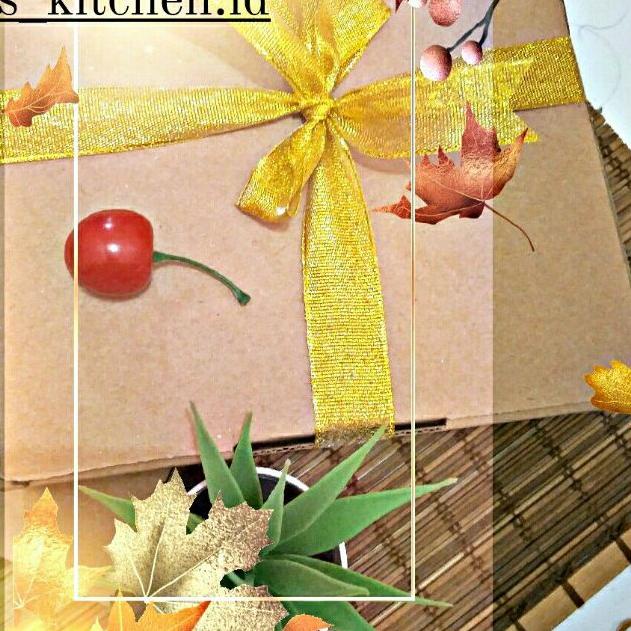 

Brownies Fudgy Dark Cokelat Skat (Isi 25 pcs) Khusus Buat Penggila Cokelat Sejati