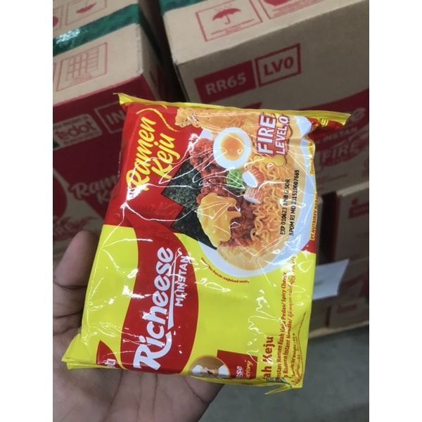 

mie richesee ramen 1 pcs