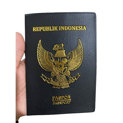 Sampul Paspor - Hitam Indonesia Berlogo Garuda Indonesia