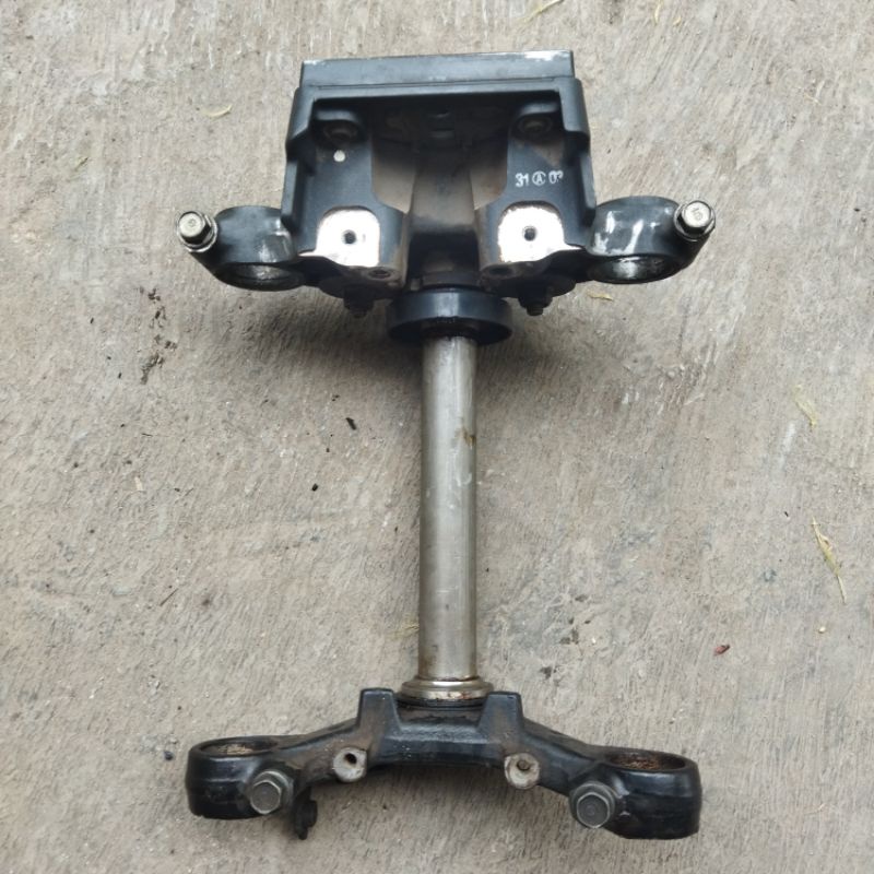 segitiga atas bawah Megapro new