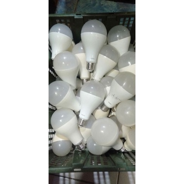 lampu LED merek Philips off 19 Watt