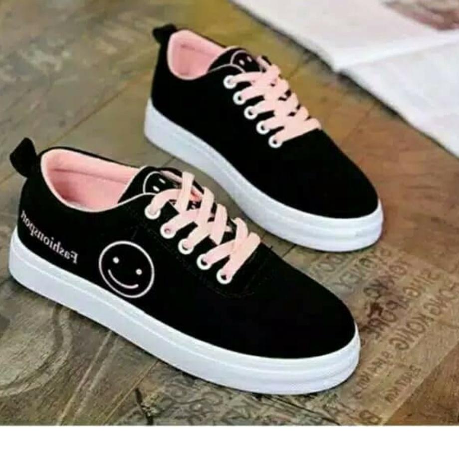 Grosir❀➽ Sepatu kets fashion sport smile wanita/ sepatu kets kasual hitam cewek/ sepatu running spor
