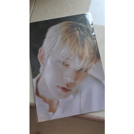 WTS OFFICIAL TXT PREMIUM PHOTO YEONJUN VER. ACT:LOVESICK act: lovesick tomorrow x together world tou