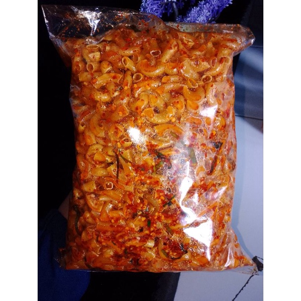 

makaroni kriuk bantat/bantet pedas extra daun jeruk 500gram