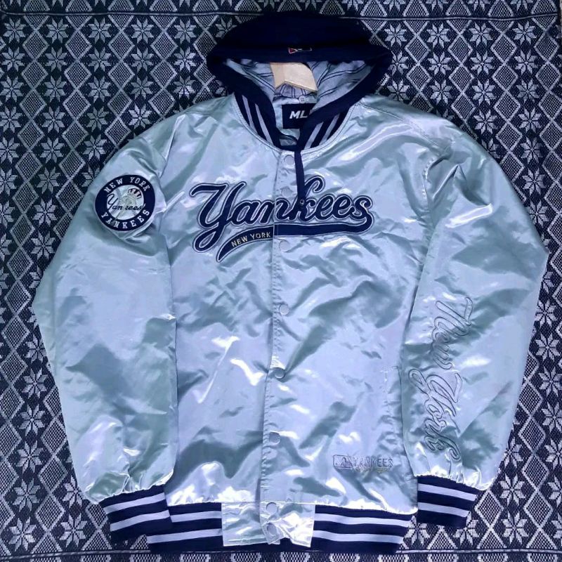 VARSITY MLB YANKEES NOT STARTER