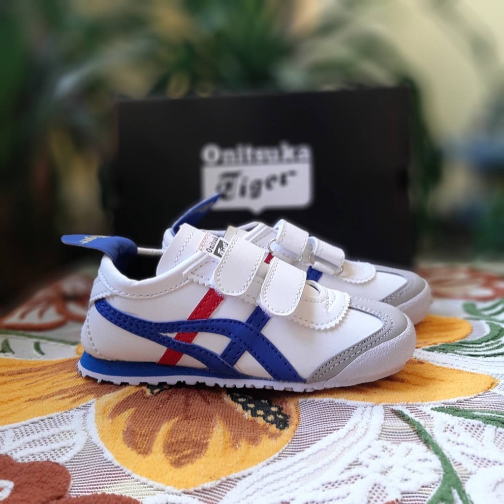 Sepatu Anak Velcro