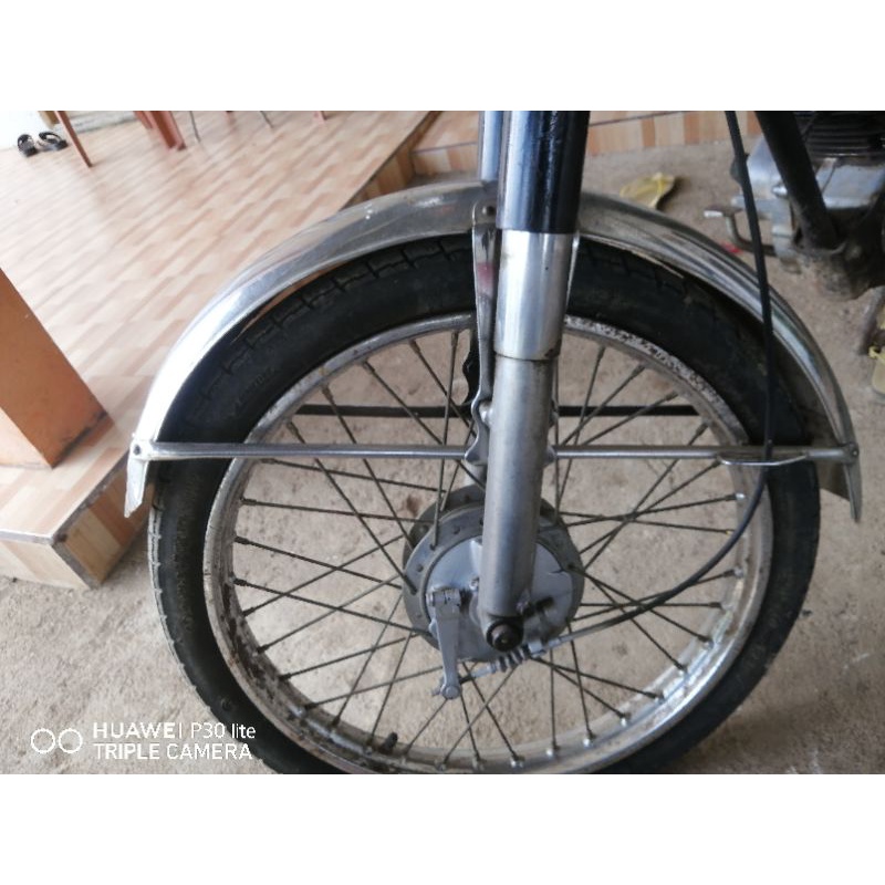 Spakbor depan honda cb 100 K0, K1, K2 original bekas