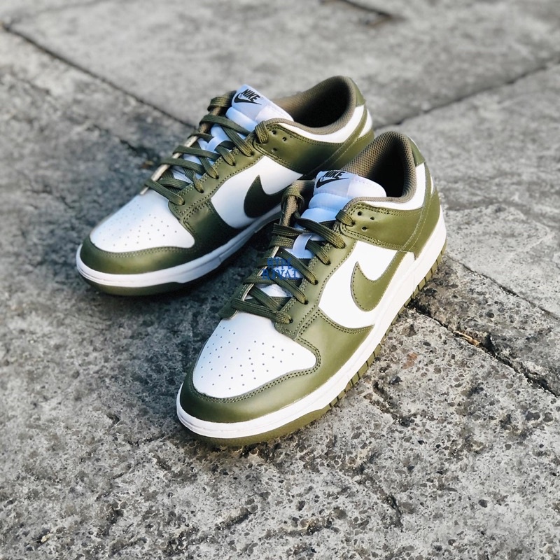 Nike Dunk Low Olive Green