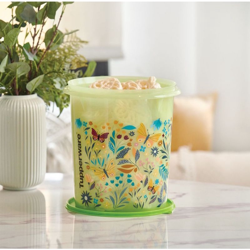 giant canister tupperware / toples jumbo