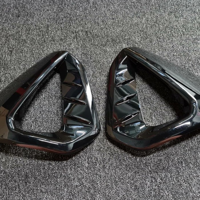 [READY] Cover Sein Turn Signal All New Innova Reborn 2021 Facelift - Blackpiano / Perlengkapan Varia