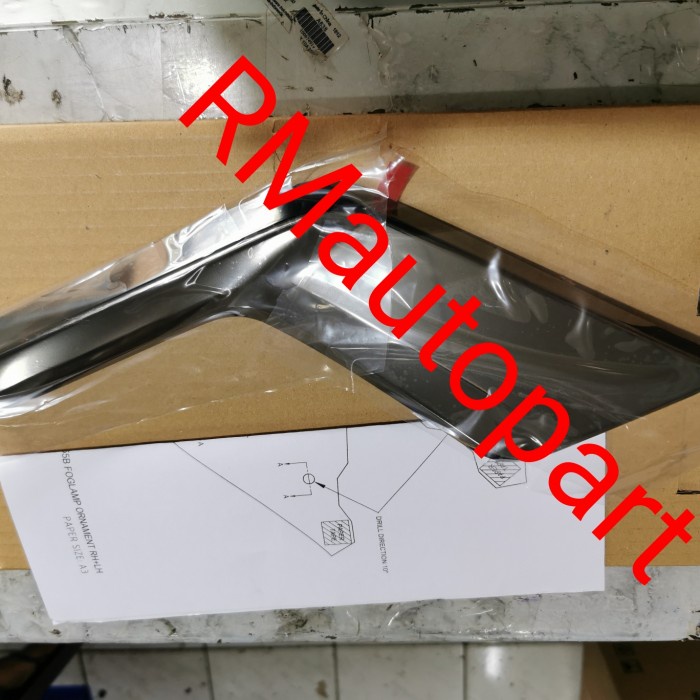 [BAYAR DIRUMAH] Cover List Foglamp Trd Original Fortuner Vrz Srz 2021- Black Chrome / Perlengkapan V