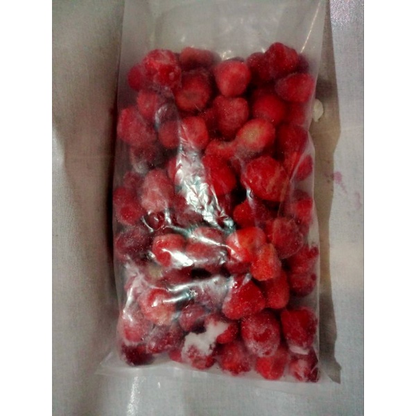 

STRAWBERRIES IQF IMPORT 1000 gram
