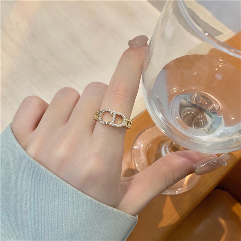 【COD Tangding】Cincin Jari Telunjuk Desain Gelombang Aksen Mutiara Berlian Gaya Korea Untuk Wanita