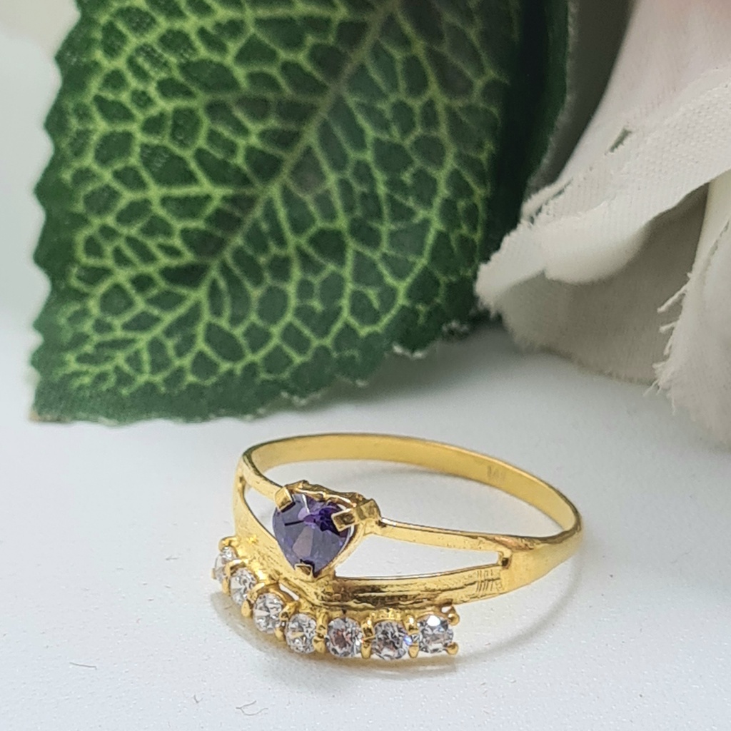 Cincin Emas Muda Mata V Love Ungu