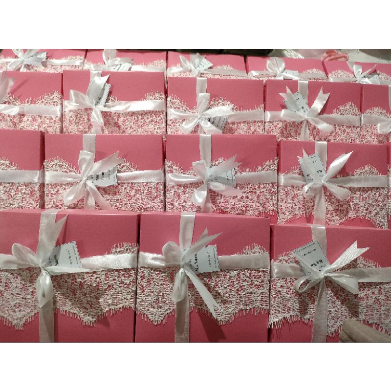 Paperbag Box Kardus Hampers Kado Bridesmaid