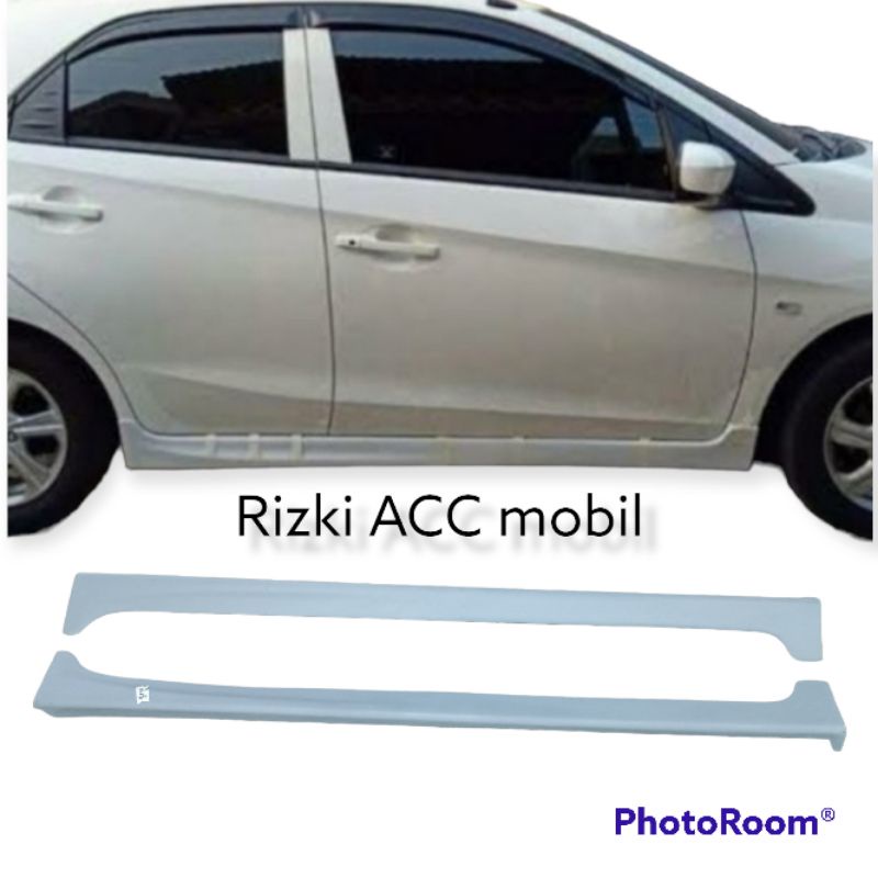 side Ket bodykit samping Honda Brio lama fiberglass