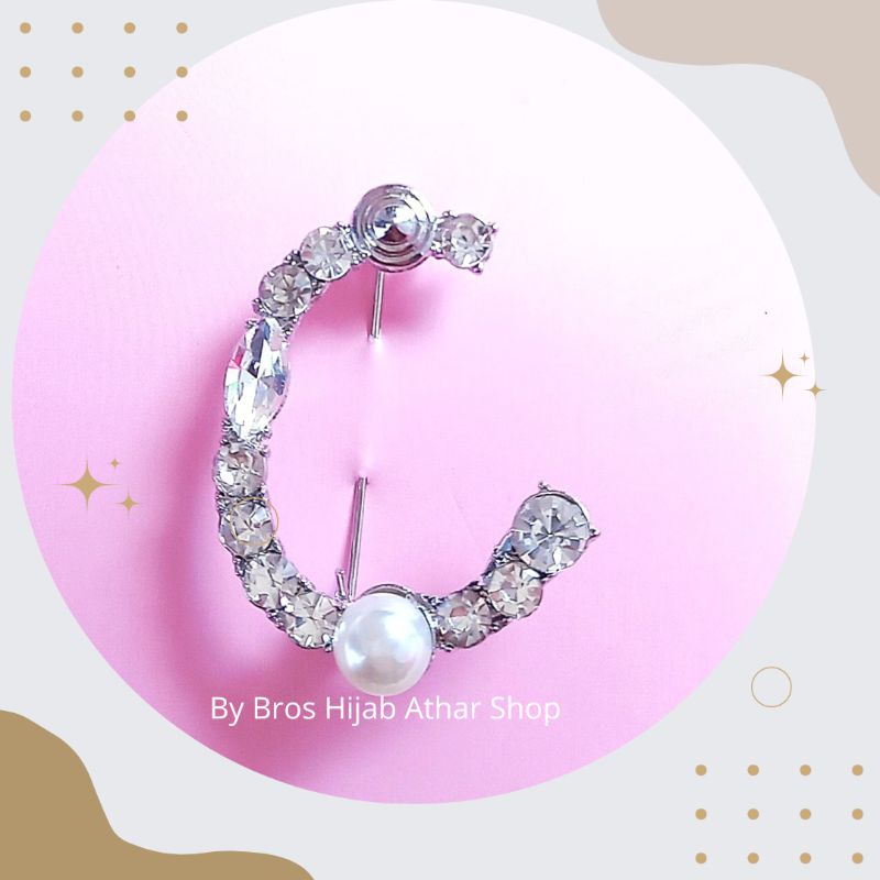 Pin Bros Huruf Inisial Bross Nama Permata Diamond Kristal Mutiara Buatan Brooch Premium Pin Hijab Peniti Baju by Bros hijab Athar shop