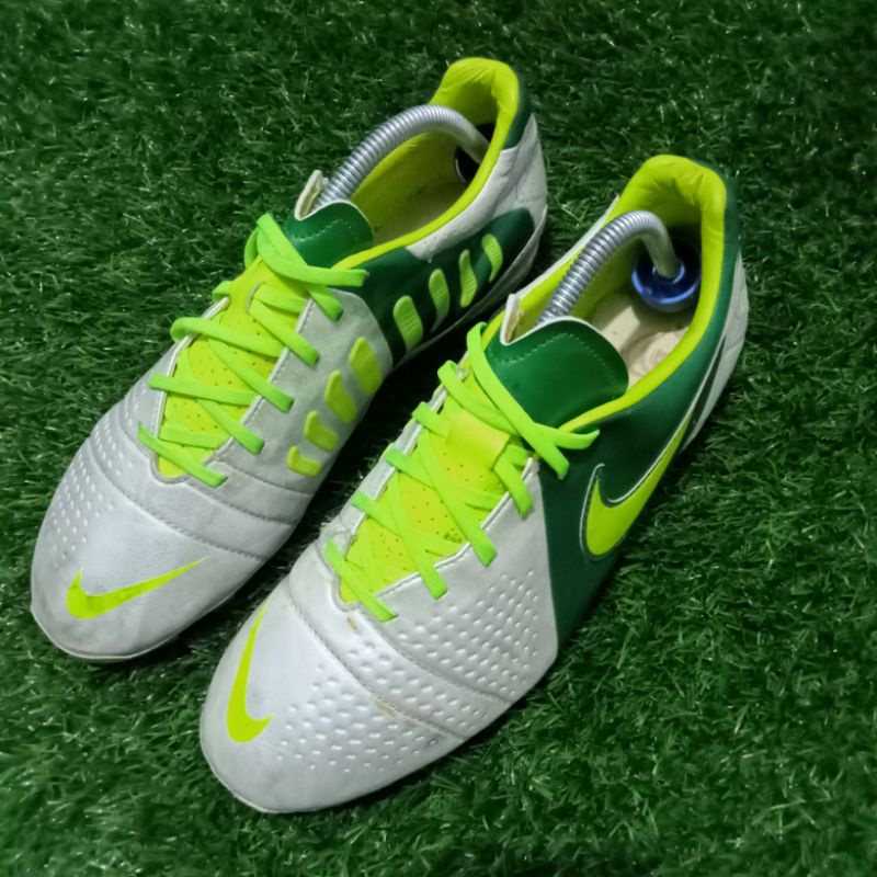 Nike CTR 360 LIBRETTO HG